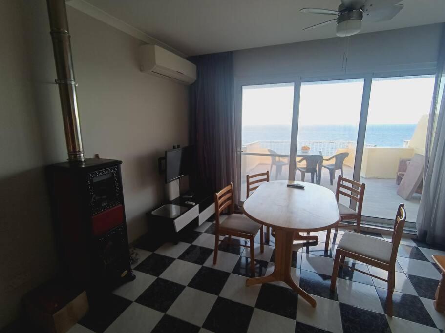 Poseidons Seaview Penthouse Apartment Marsalforn Екстериор снимка